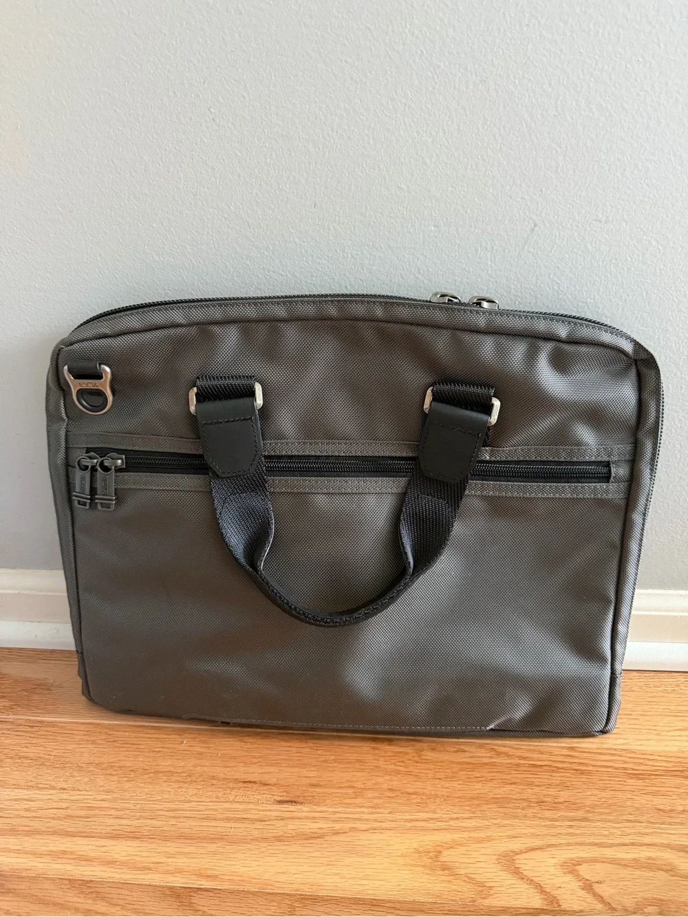 Tumi professional laptop